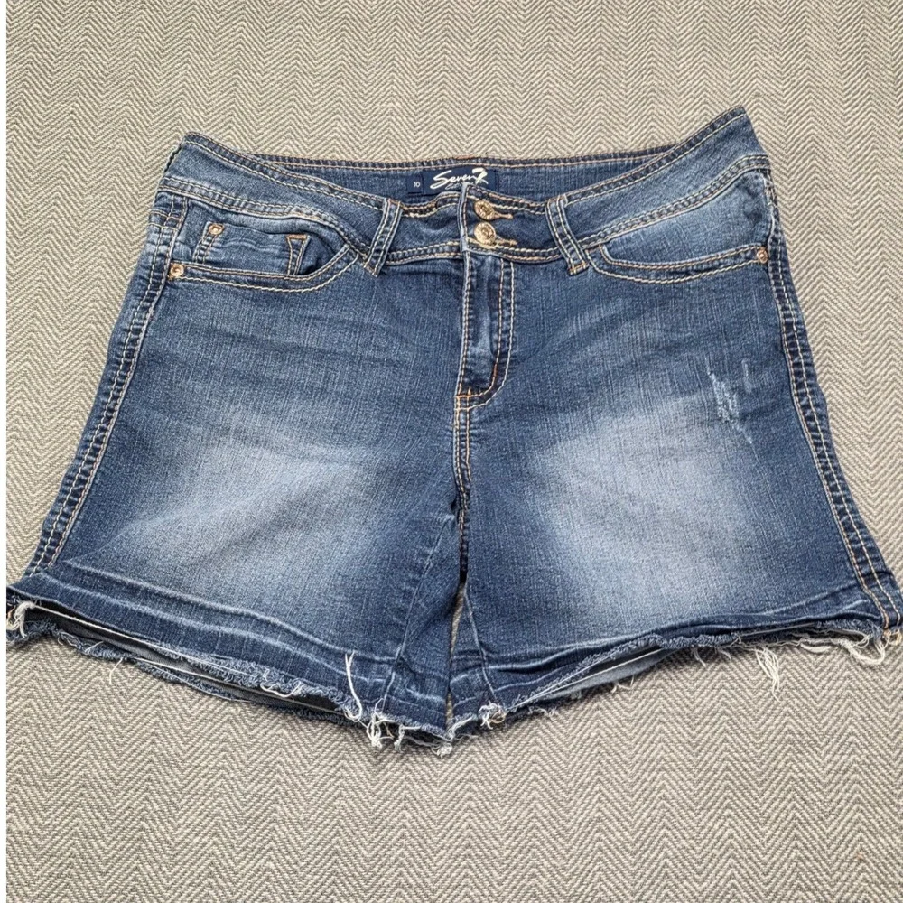 Seven7 denim shorts